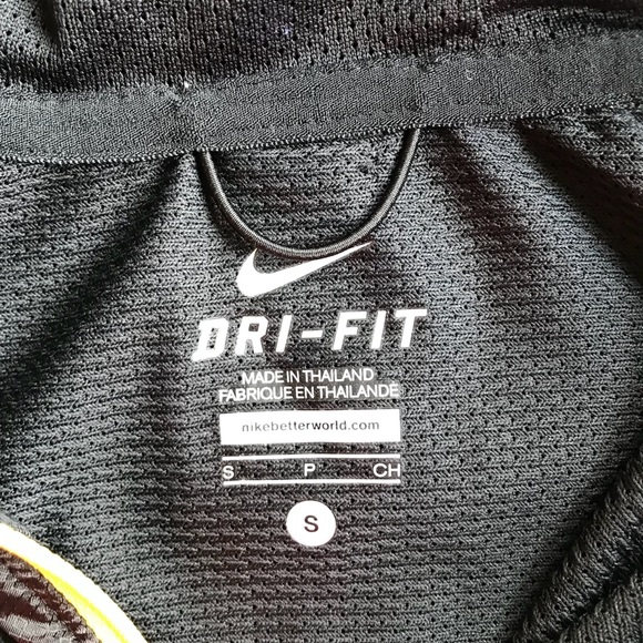 NIKE Livestrong lightweight athletic jacket - Picture 2 of 3